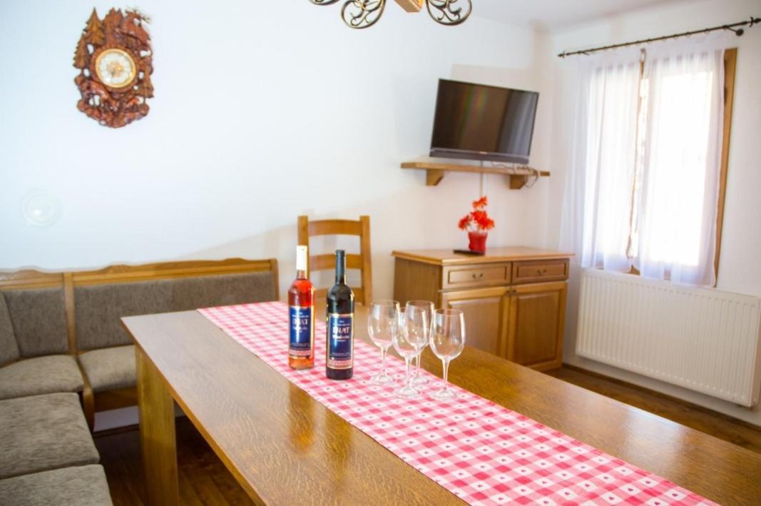 Kuca Za Odmor Poppke Apartment Fericanci Exterior photo
